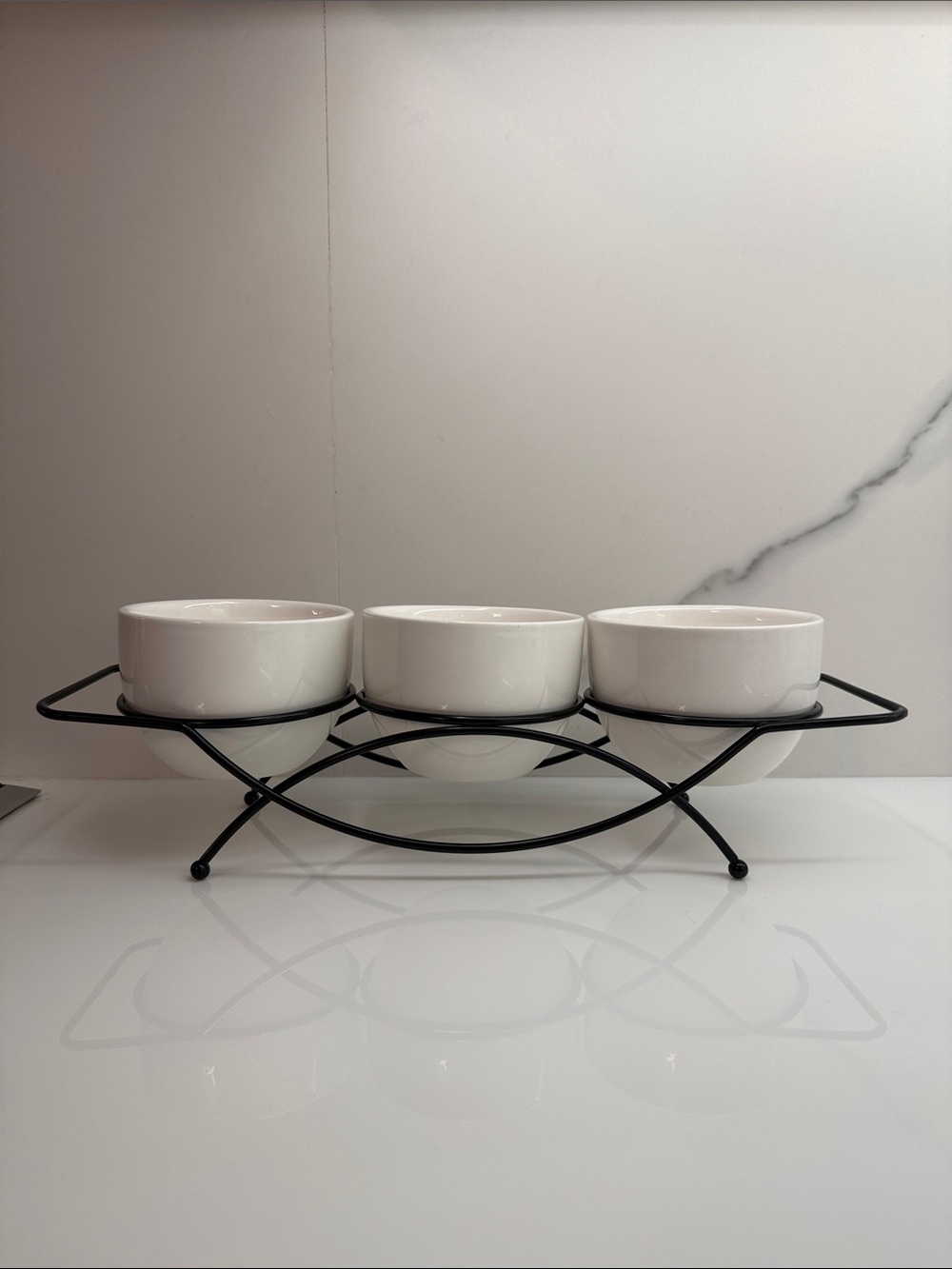 Tahari home 4pc porcelain serving set